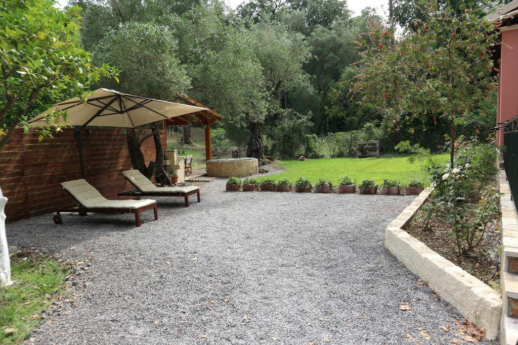 Villa Magia Ipsos Exterior photo
